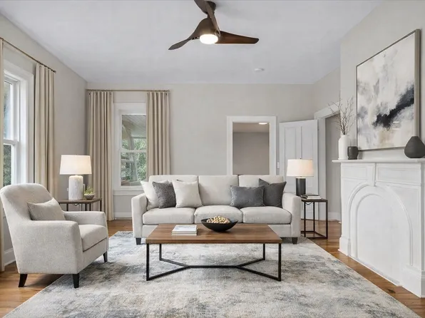 35 Oak Ave #2, Worcester, MA 01605