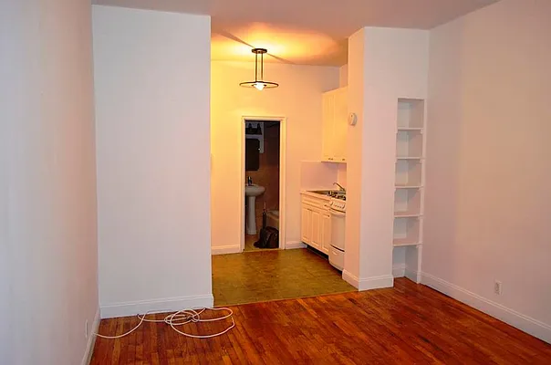 Rented by Sky Management | media 24