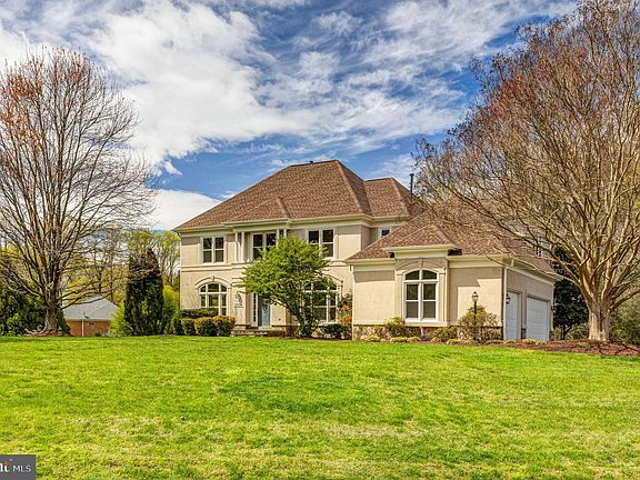 2nd image of 3504 Fox Land Ct