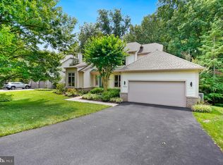 1104 Water Pointe Ln, Reston, VA 20194