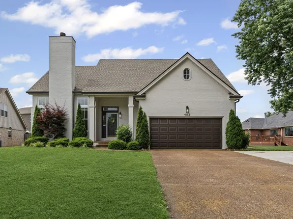 904 Park Crest Ct, Mount Juliet, TN 37122