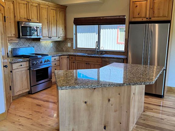 5th image of 3441 Cedar Dr