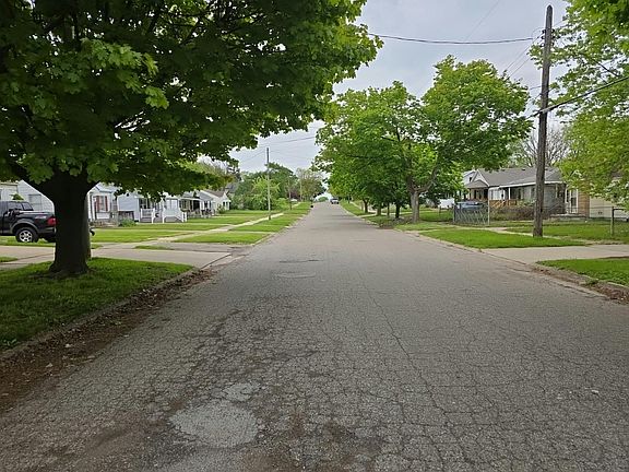 4th image of 1514 Hughes Ave