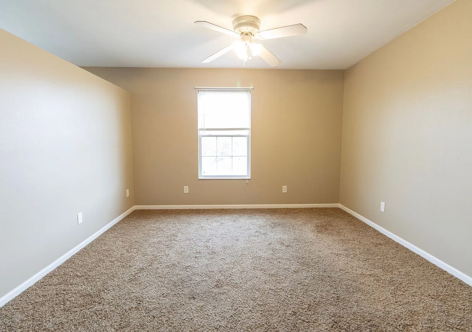 Marjorie Court Apartments — Photo 2