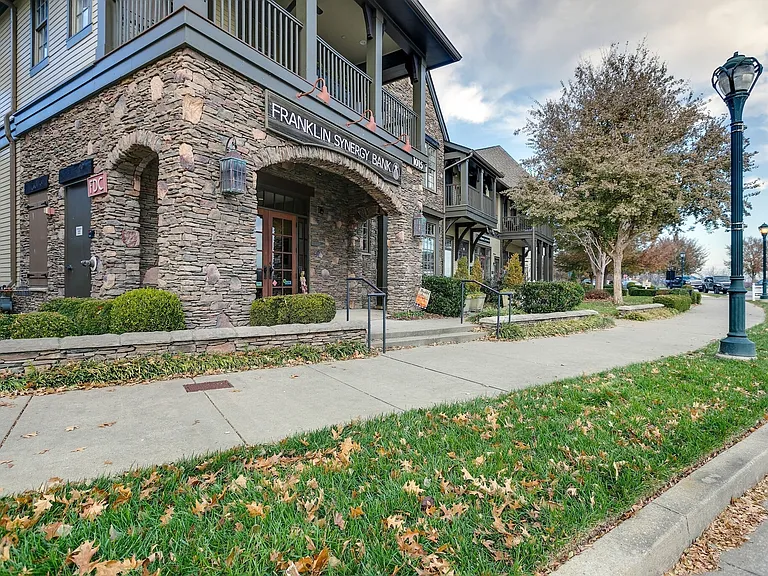 6007 Camberley St — Photo 74