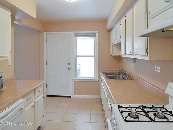 4th image of 3620 S 58th Ave