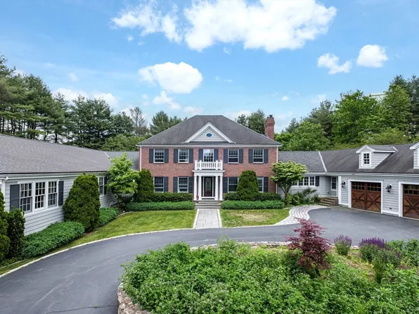 568 Wellesley St, Weston, MA 02493