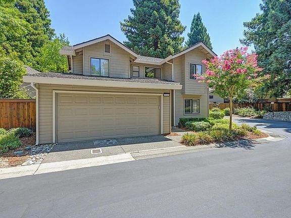 2nd image of 2080 University Park Dr