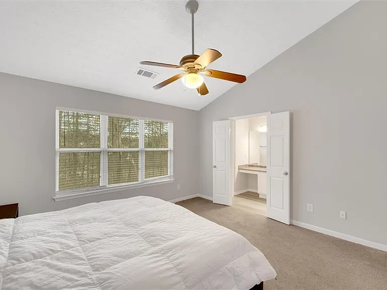 940 Tree Creek Blvd — Photo 25