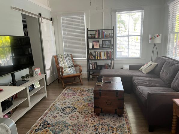 1401 Newton St Unit 1