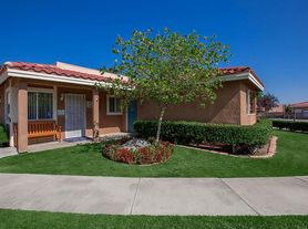 Sunset Pointe Apartments