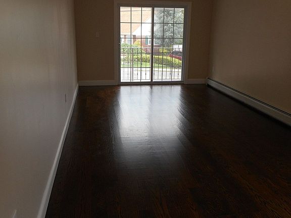 3rd image of 65 Bradley Ave