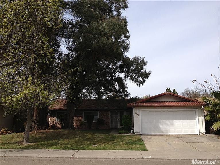 1st image of 1517 Venetian Dr