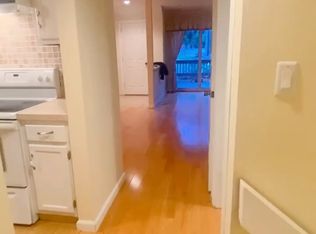 2 Twin Oak Ct #2, Avon, CT 06001