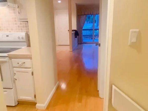 2 Twin Oak Ct #2