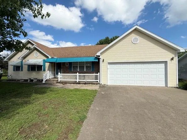 1405 S Schrock St, El Dorado Springs, MO 64744