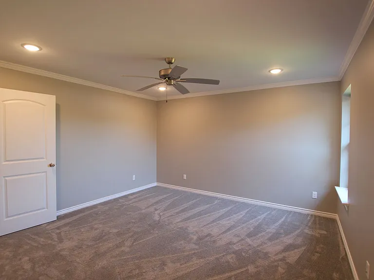 6033 Villa Rosa Way — Photo 11