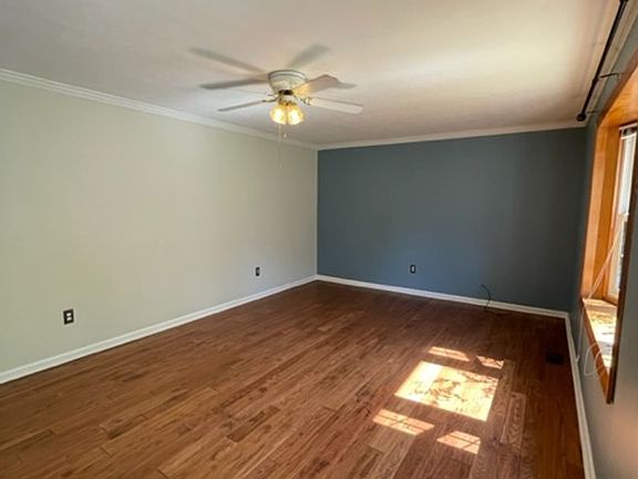 2nd image of 350 Valley View Dr
