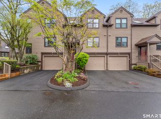 6 Deepwood Cir #6, Monroe, CT 06468