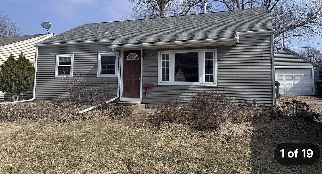 3 bed, 860 sqft, $2,000 — Photo 1