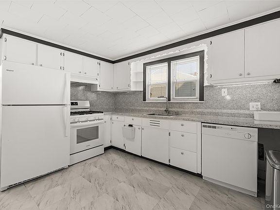 5th image of 368 Catskill Avenue
