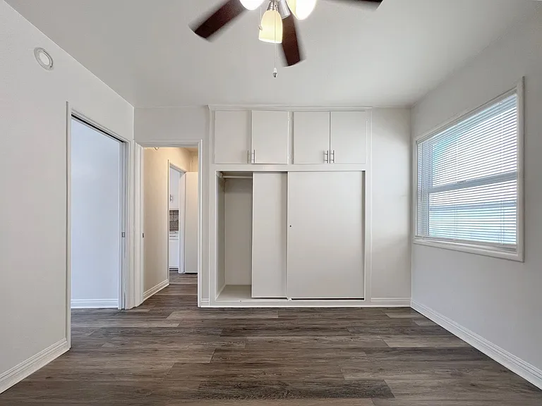 2515 Olive Ave — Photo 5