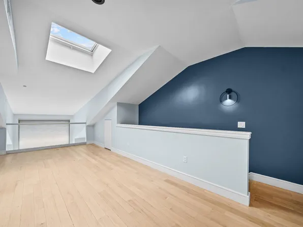 8917 River Road image 13 of 21