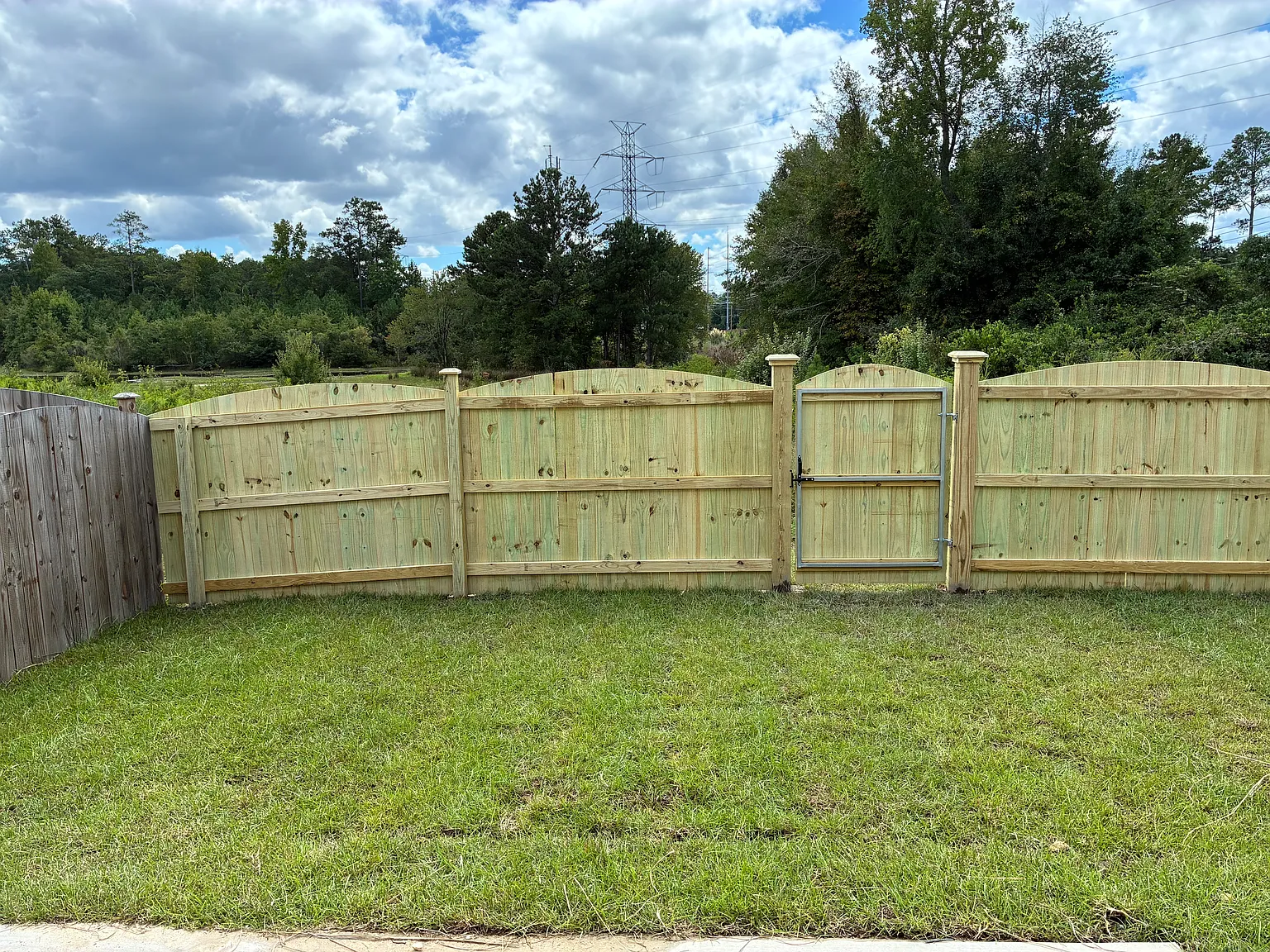 4 bed, 2.5 bath, 1818 sqft, $2,200 — Photo 4