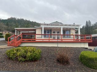 3955 S Stage Rd APT 104, Medford, OR 97501