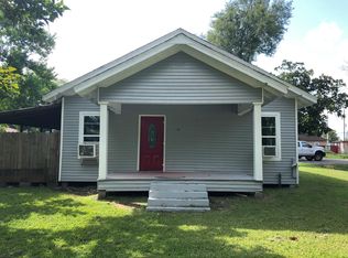 401 Seekamp St, Dayton, TX 77535