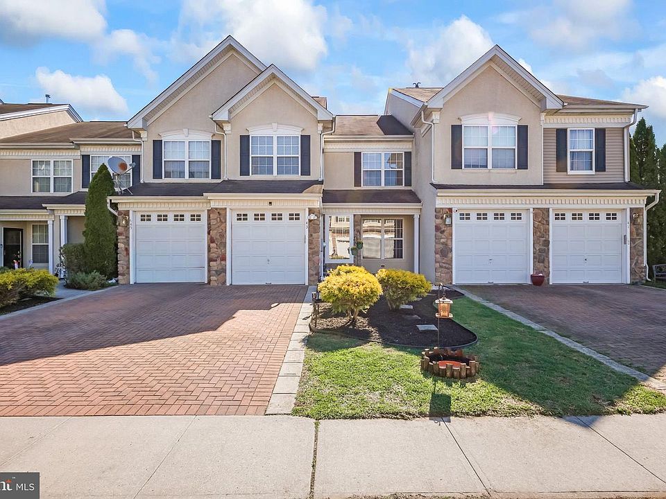 1st image of 43 Beaumont Pl