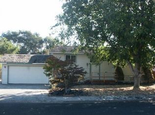 1422 C St SW, Ephrata, WA 98823