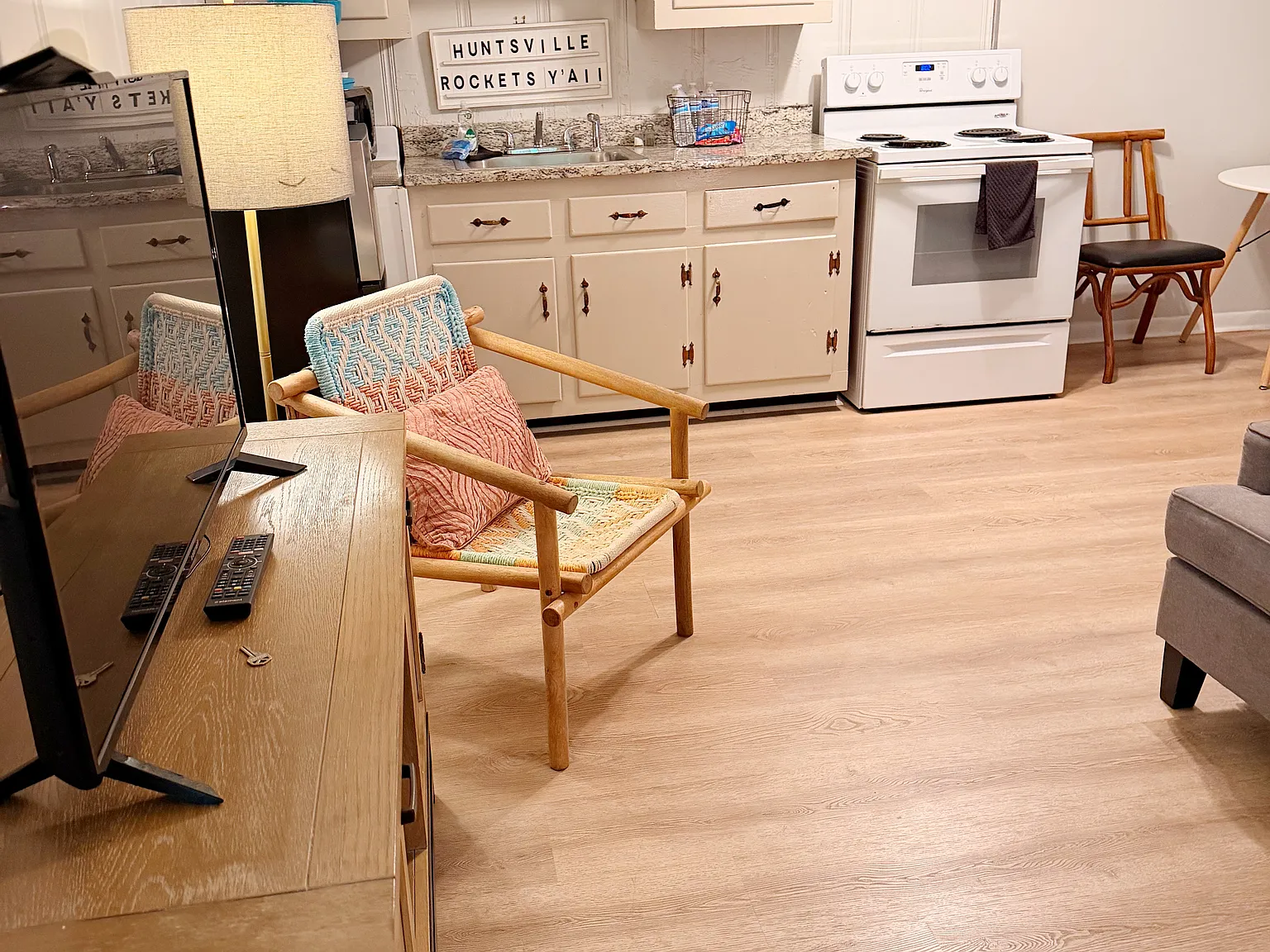 1 bed, 450 sqft, $795 — Photo 3