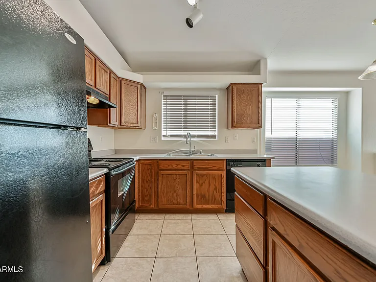 2607 E Anderson Dr — Photo 8