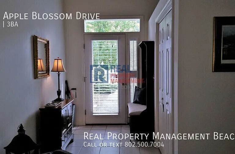 14 Apple Blossom Dr — Photo 6
