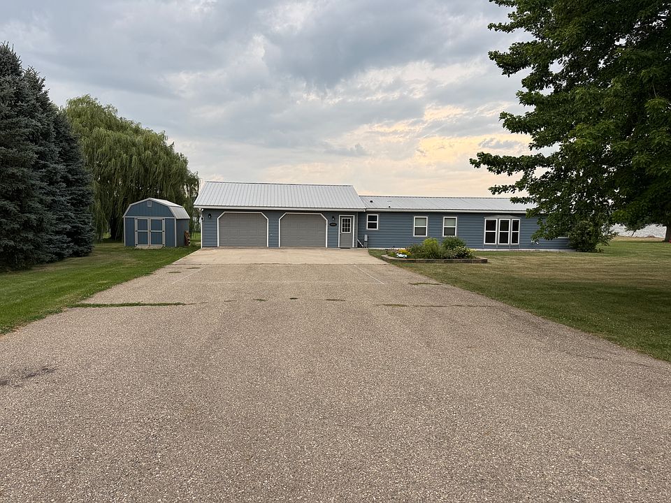 1st image of 46891 Chambers Rd