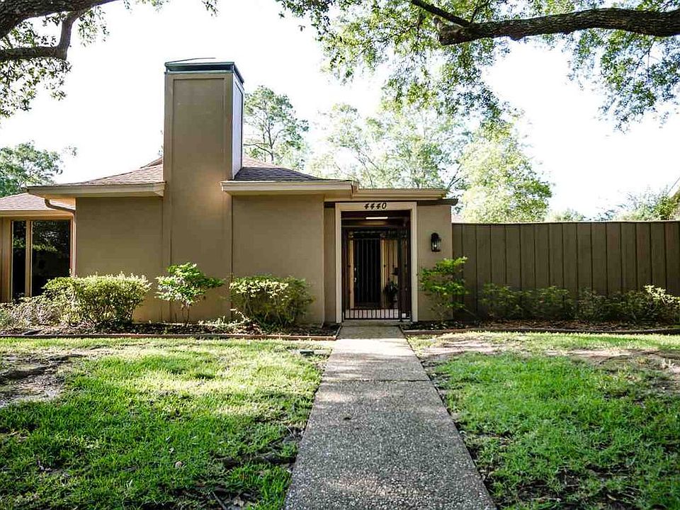 4440 Thomas Gln Beaumont TX 77706 Zillow