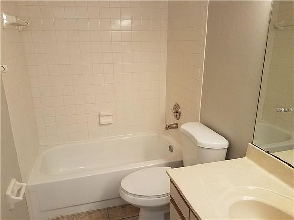 4th image of 2065 Hunters Glen Dr APT 410