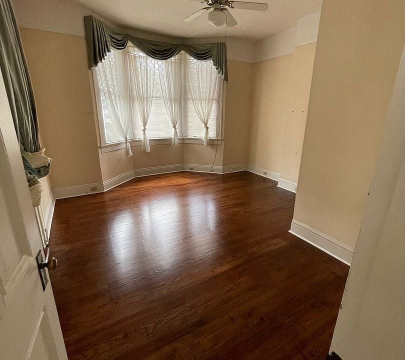 1st image of 1442 Pleasant St #B