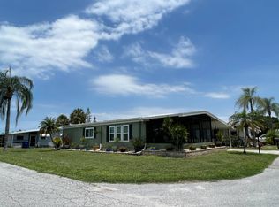 2733 Palm Lake Dr, Sarasota, FL 34234