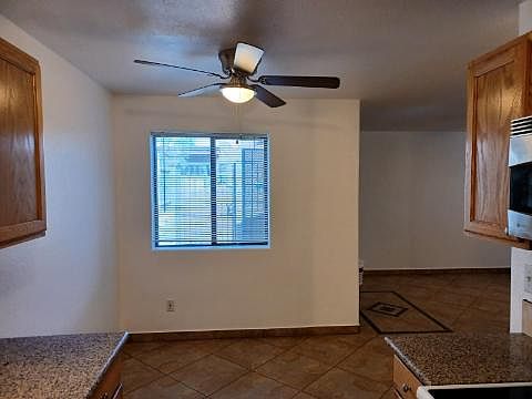 4th image of 4001 E Moreland St #40032