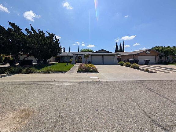 4th image of 949 W Evergreen Ave