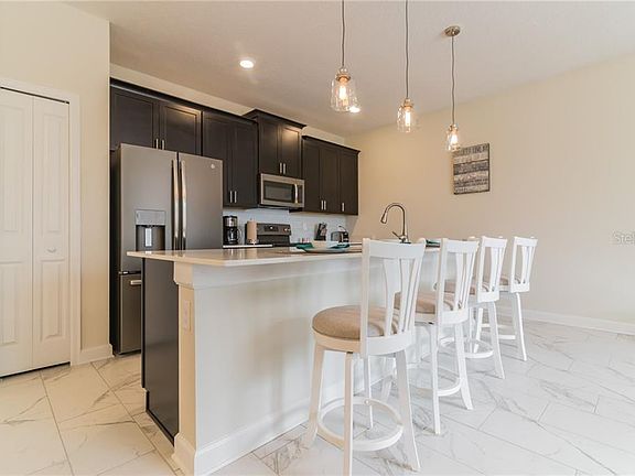 4th image of 560 Pebble Beach Dr