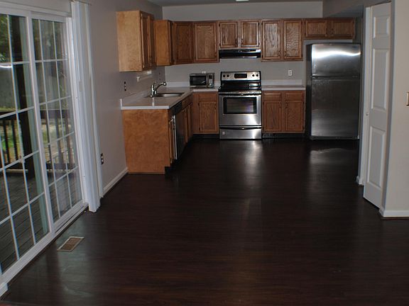 3rd image of 8115 Santa Fe Dr