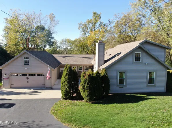 25547 W River Rd, Perrysburg, OH 43551