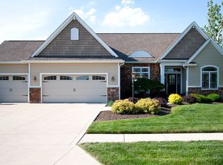 14828 Sandstone Dr, Fort Wayne, IN 46814