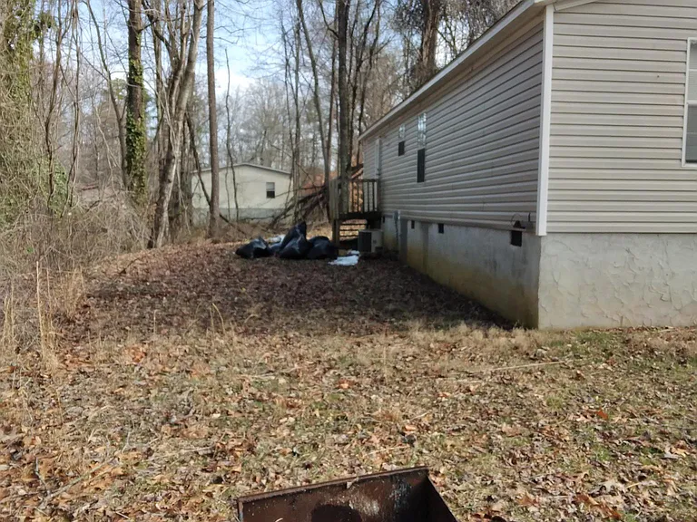 284 Kate Rd — Photo 2