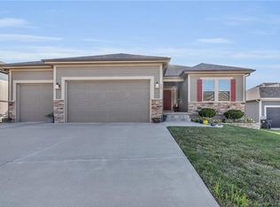 649 SW Gateway Ct, Grain Valley, MO 64029
