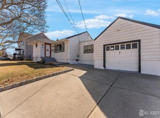48 Highland Ter, Fords, NJ 08863