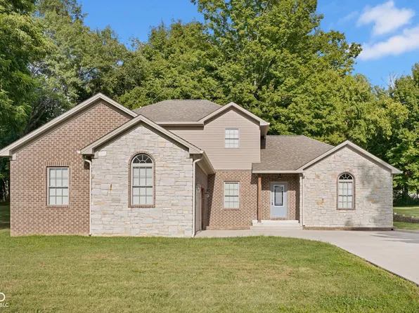 3755 N County Road 650 E, Hope, IN 47246